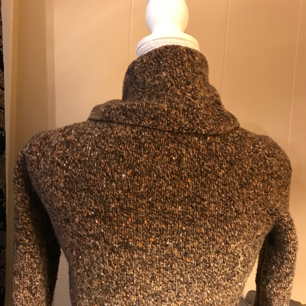 Express Sweater - Picture 2 of 4